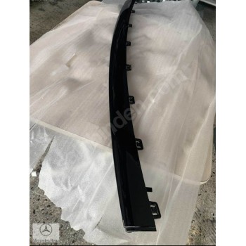 BAŞKAN TİC.MERCEDES A2058859102 AMG C W205 ÖN TAMPON SİYAH ORTA KROM 2058859102 
